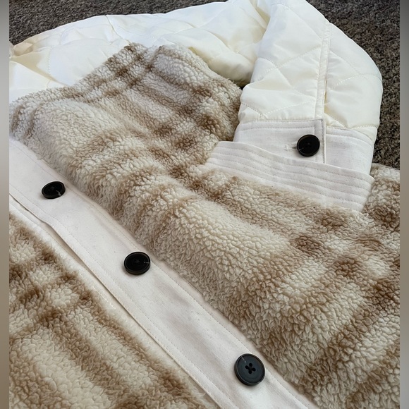 NWOT Vineyard Shacket ☕️ - Picture 8 of 8